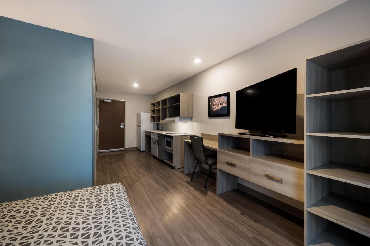 Woodspring Suites Dearborn Detroit Exteriör bild