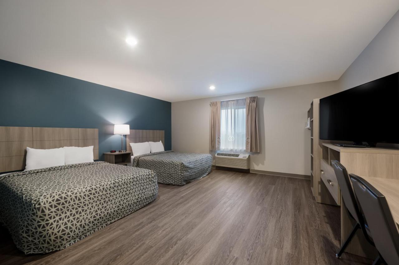 Woodspring Suites Dearborn Detroit Exteriör bild