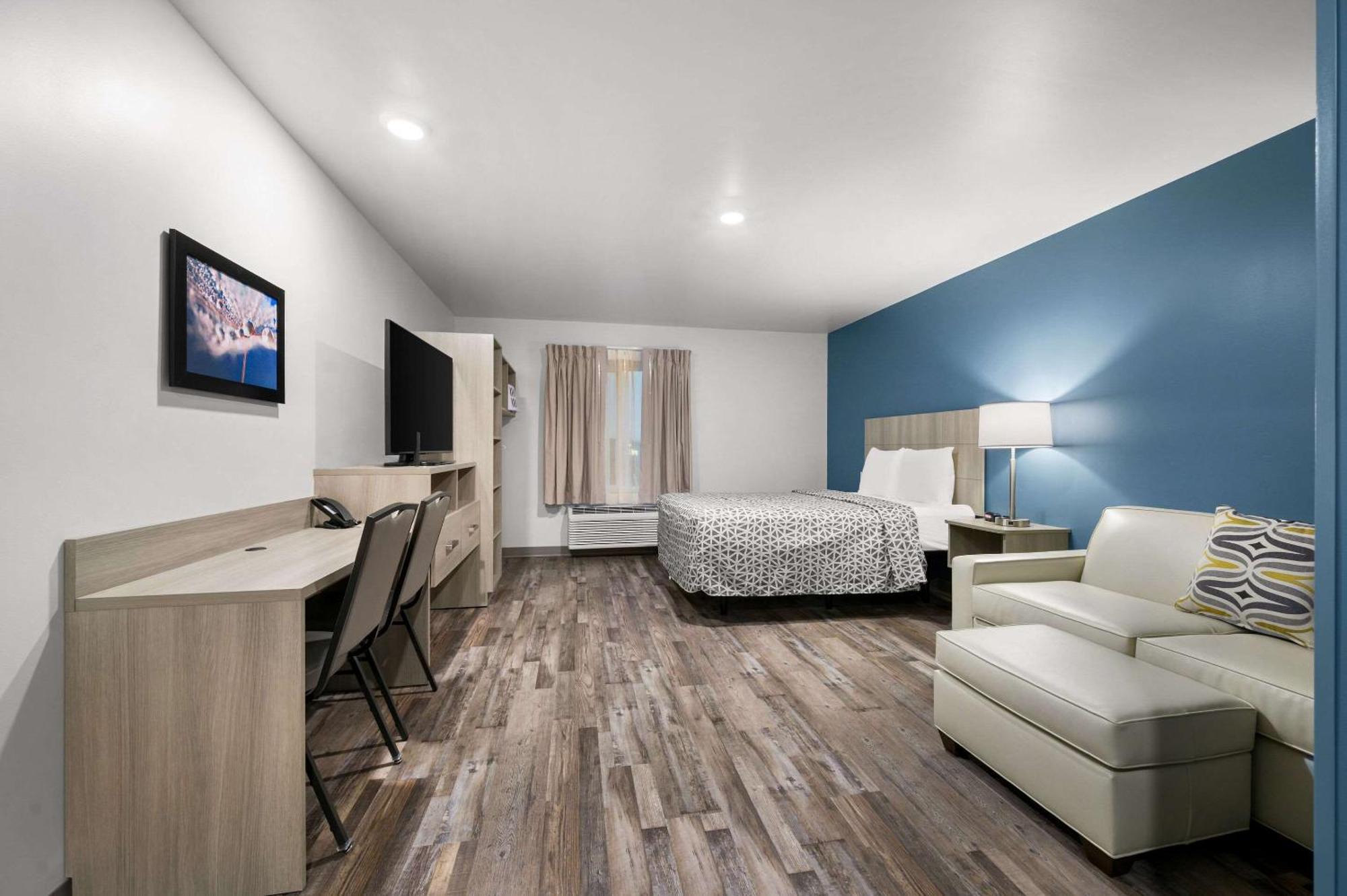 Woodspring Suites Dearborn Detroit Exteriör bild