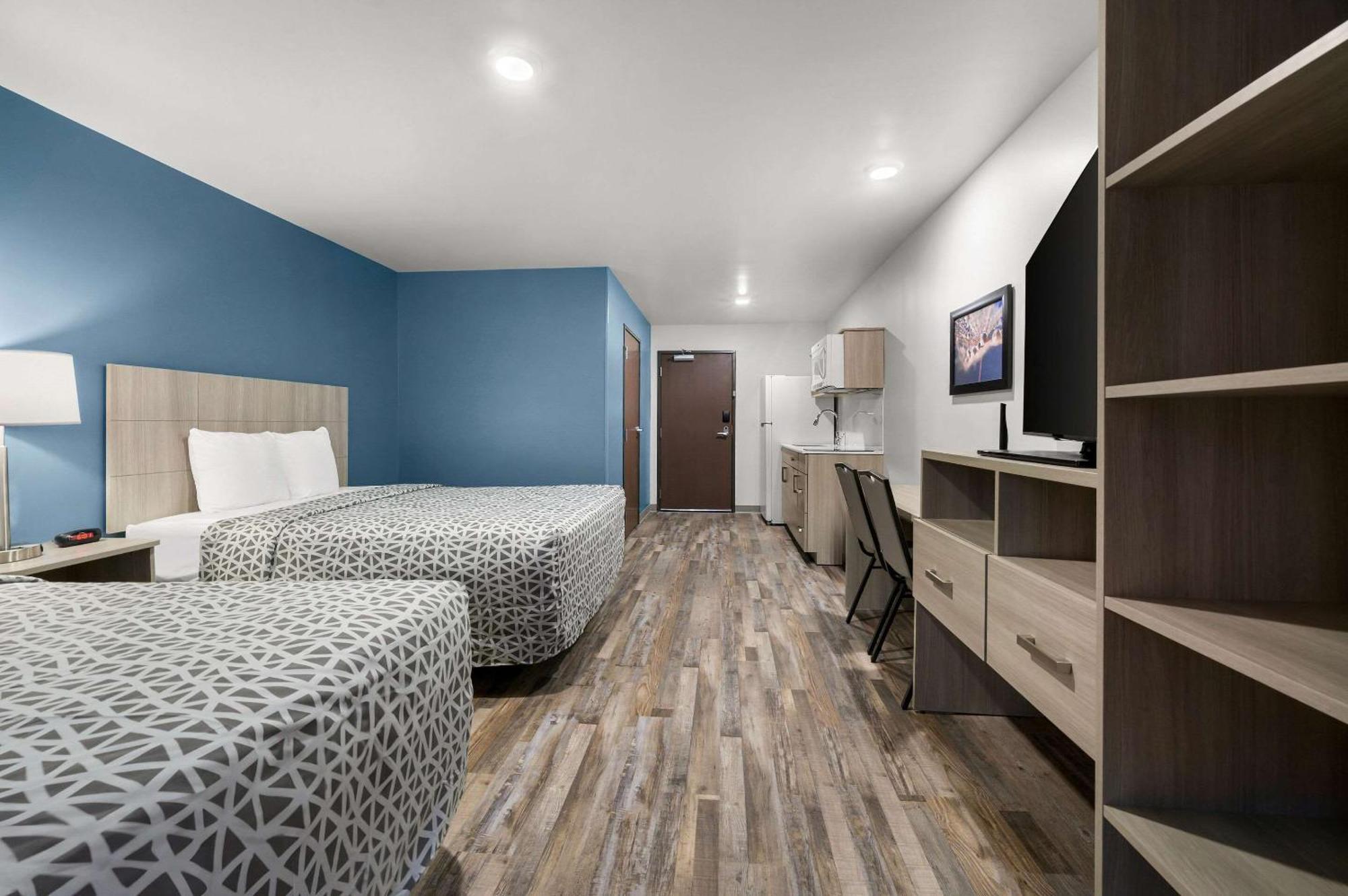 Woodspring Suites Dearborn Detroit Exteriör bild